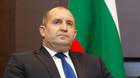 Президент Болгарии выступил против военной помощи Украине