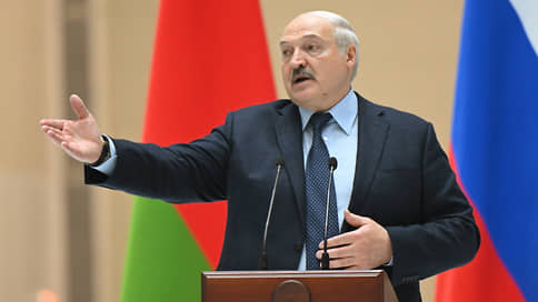 Лукашенко прилетел в Сочи для встречи с Путиным