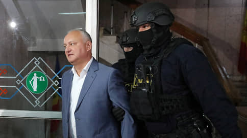 Суд Кишинева отправил экс-президента Молдавии Додона под домашний арест на 30 суток