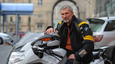 Депутат Журавлев попал в ДТП на мотоцикле