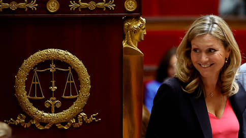Национальное собрание Франции впервые возглавила женщина