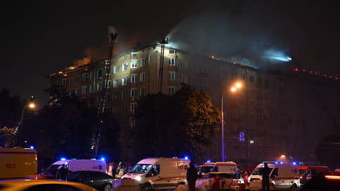 Площадь пожара в доме на Ленинском проспекте в Москве достигла 1 тыс. квадратных метров