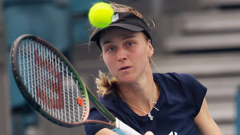 Теннисистка Самсонова вышла во второй круг турнира WTA