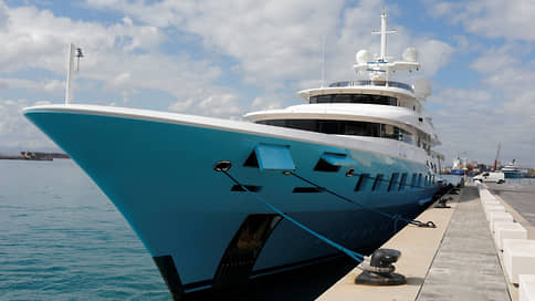 Bloomberg: власти Гибралтара получили более 60 заявок на покупку предполагаемой яхты Пумпянского Axioma