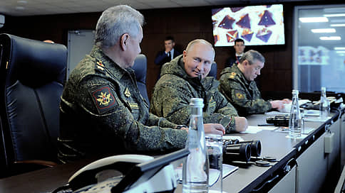Путин на учениях Восток-2022 провел закрытое совещание с Шойгу и Герасимовым