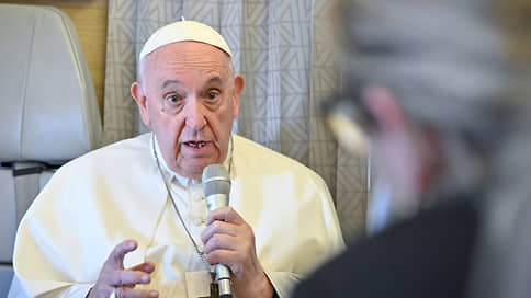 Папа римский считает морально допустимыми поставки оружия Украине