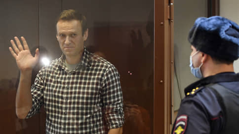 Алексея Навального отправили по этапу // Каким будет пребывание оппозиционера в колонии