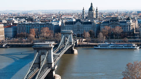 Уральцам проложили мост в Будапешт // Из Екатеринбурга запустили авиарейс в столицу Венгрии
