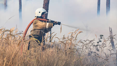 Пожары чрезвычайного режима // В Сибири огнем охвачено более 20 тысяч гектаров леса