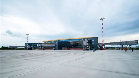 Пермский аэропорт приостановил работу из-за снежного циклона