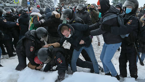 Падал прошлогодний протест // Самарские правоохранители потребовали взыскать ущерб с организаторов митингов в поддержку Алексея Навального