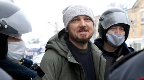 С активистов спросили за охрану порядка // Пензенских сторонников Навального обязали оплатить работу полиции на митинге