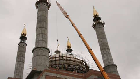 «Алтын курай» вернулся за авансом // Суд отказал в иске генподрядчику строительства мечети Ар-рахим