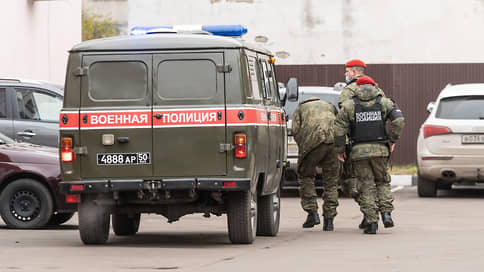 Кошмары носят по судам // Бывший срочник, выживший при стрельбе на аэродроме, добивается выплат от мэрии Воронежа